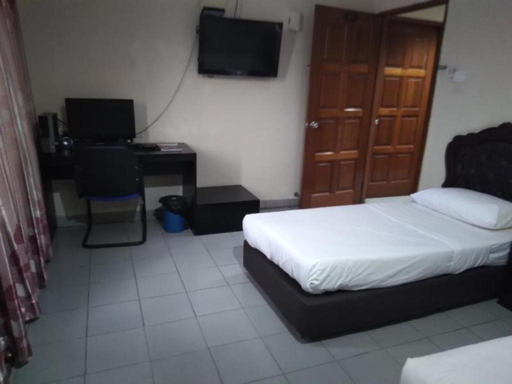 Oyo 90376 Centre Point Hotel Λίμπανγκ Εξωτερικό φωτογραφία