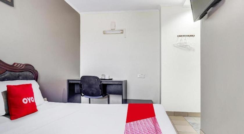 Oyo 90376 Centre Point Hotel Λίμπανγκ Εξωτερικό φωτογραφία